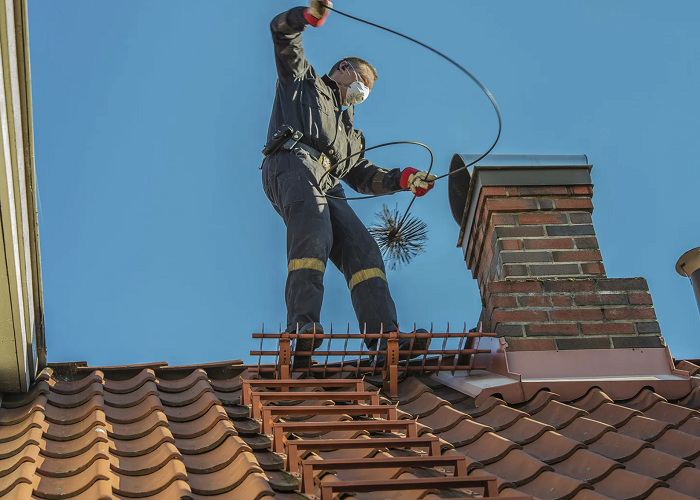 Which Chimney Cleaning Methods are Best for Seattle’s Climate?